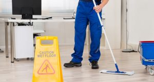 Things to consider before opting for a commercial cleaning service